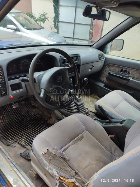 Nissan Navara 