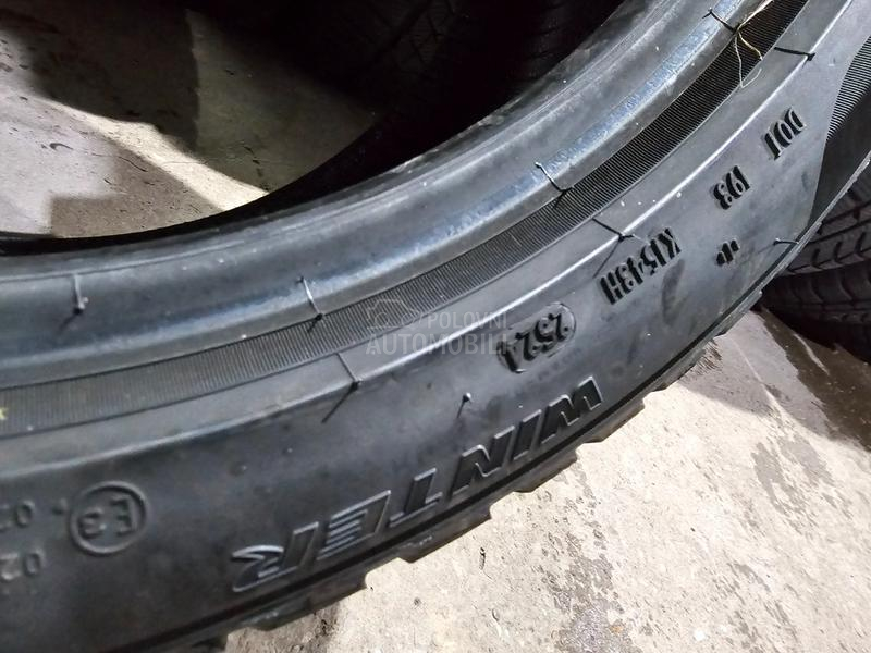Pirelli 225/45 R18 Zimska