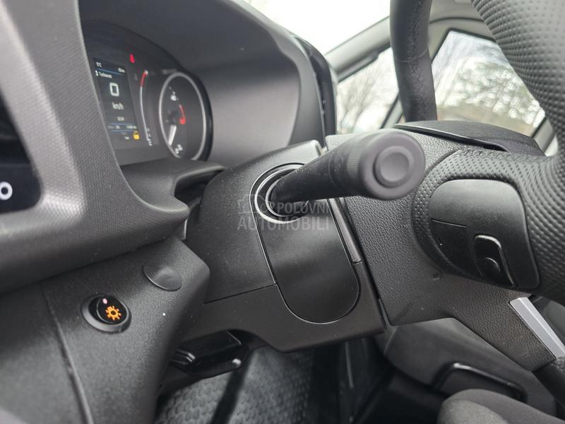 Iveco Daily 35S18 3,0 LED FAR 4,9M