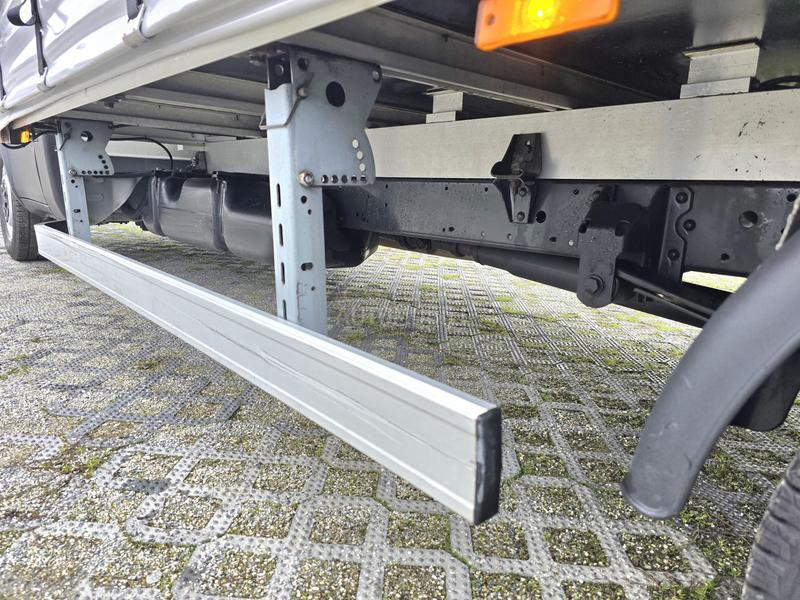 Iveco Daily 35S18 3,0 LED FAR 4,9M