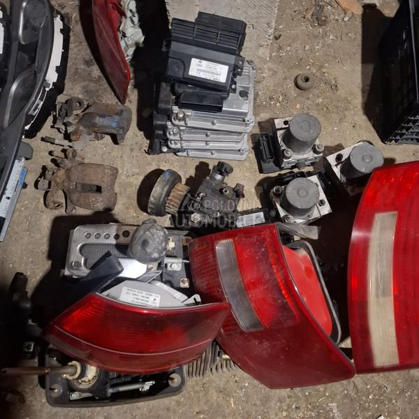 kompletan auto u delovima