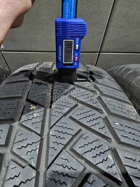 Continental 225/60 R17 Zimska