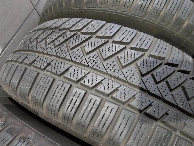 Continental 225/60 R17 Zimska