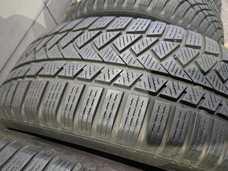 Continental 225/60 R17 Zimska