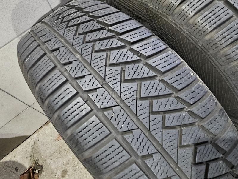 Continental 225/60 R17 Zimska