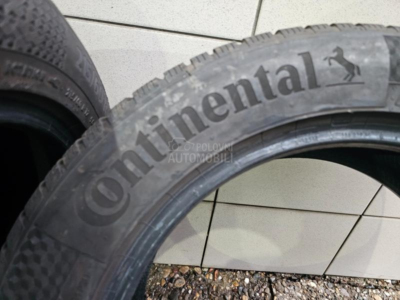 Continental 215/60 R17 Zimska