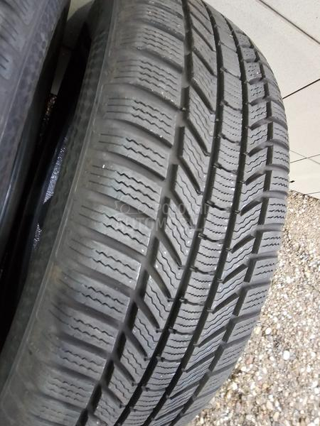 Continental 215/60 R17 Zimska