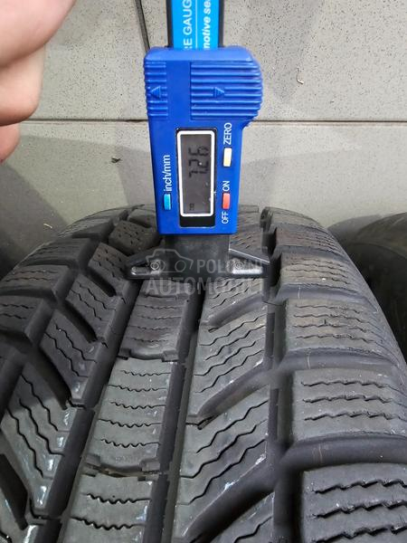 Continental 215/60 R17 Zimska