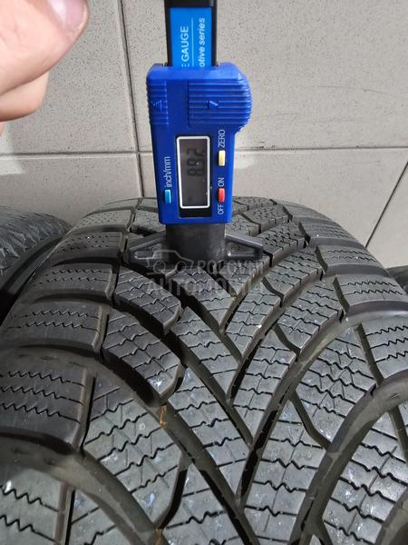 Hankook 205/55 R17 Zimska