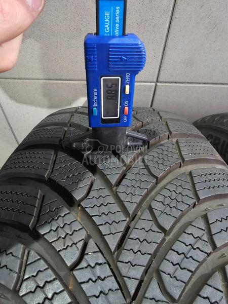 Hankook 205/55 R17 Zimska