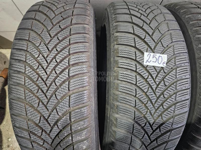Hankook 205/55 R17 Zimska