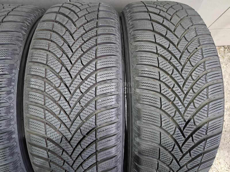 Hankook 205/55 R17 Zimska