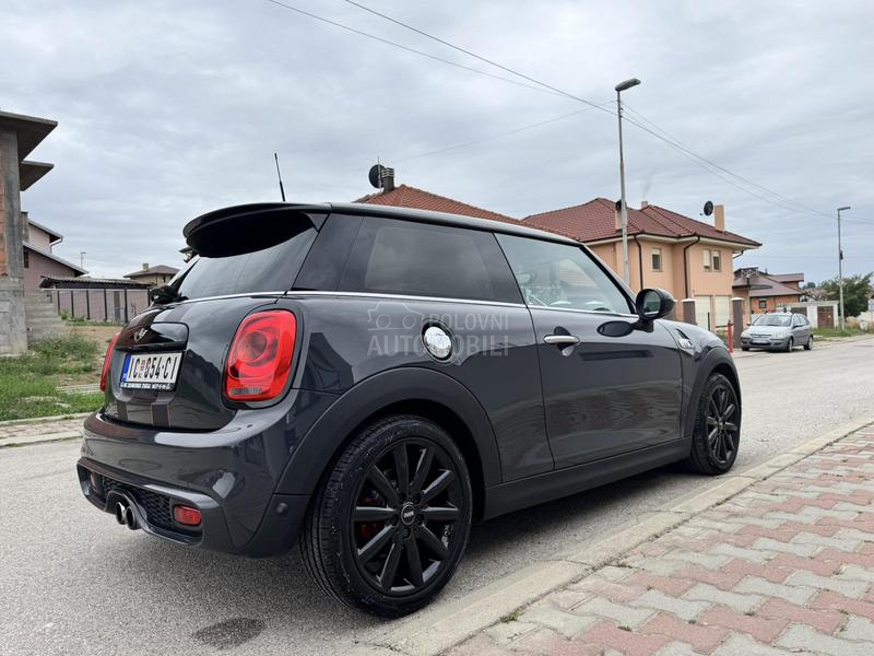 MINI Cooper S f56