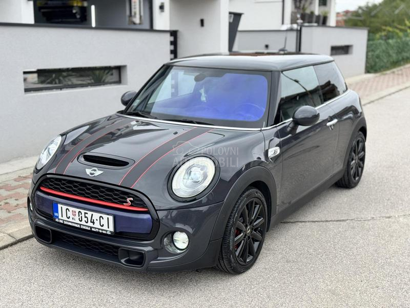 MINI Cooper S f56