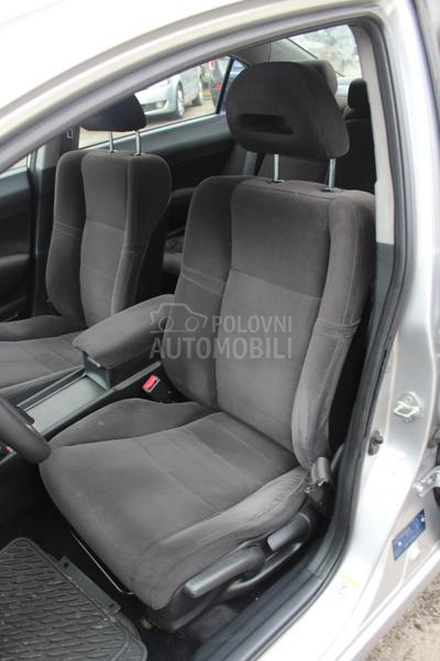 Honda Civic 1.8i-Vtec