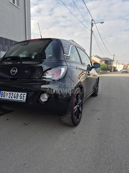 Opel Adam 