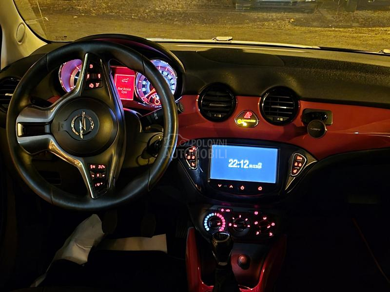 Opel Adam 