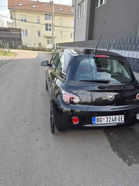 Opel Adam 