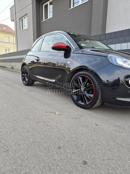 Opel Adam 