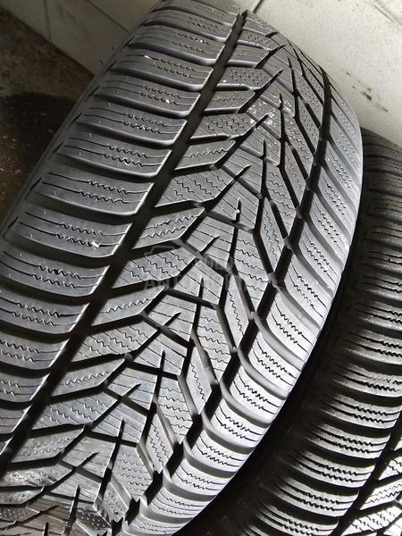 Hankook 225/40 R18 Zimska