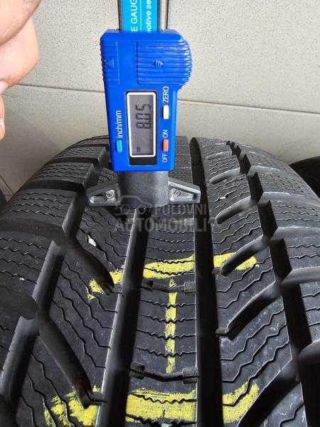 Continental 235/55 R17 Zimska