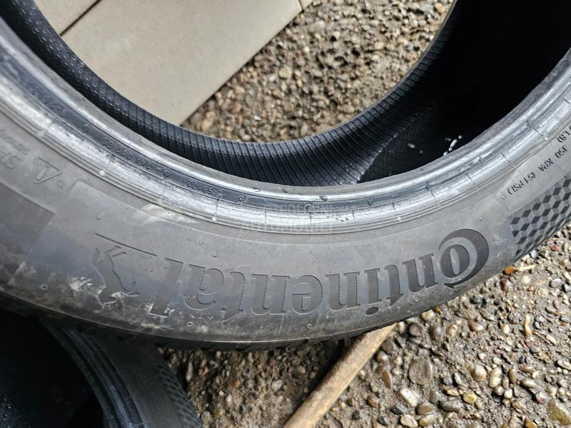 Continental 235/55 R17 Zimska