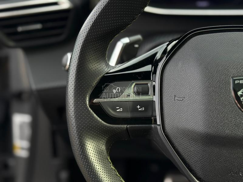 Peugeot 2008 GT/Pano/Kamera