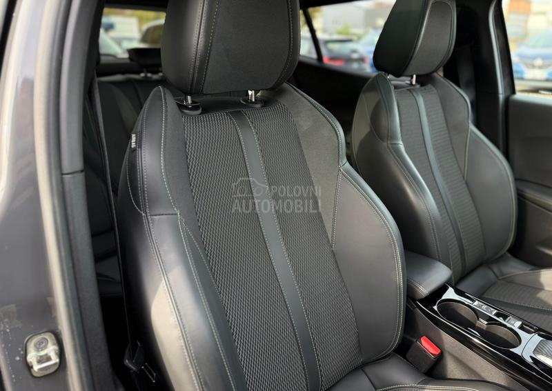 Peugeot 2008 GT/Pano/Kamera
