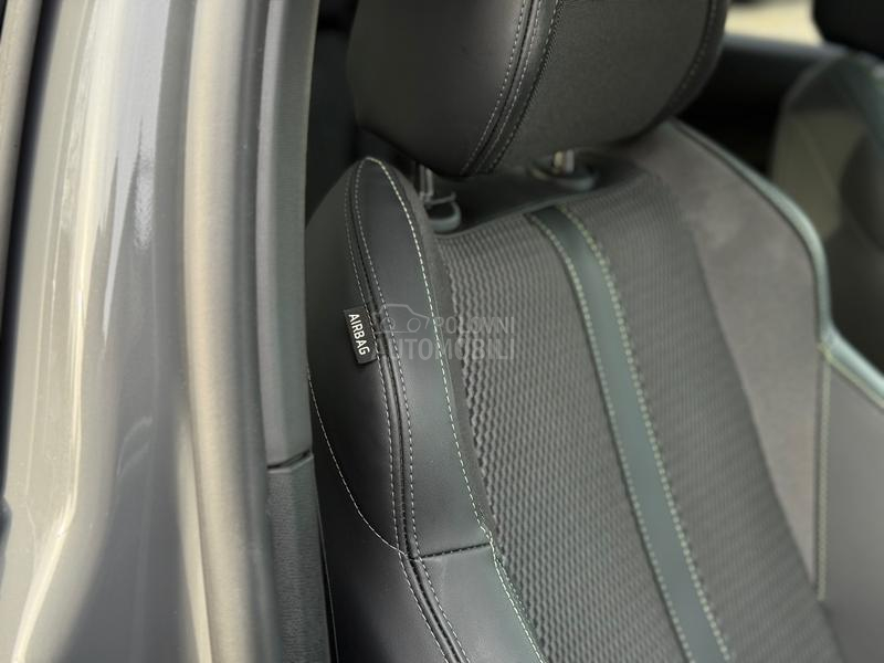 Peugeot 2008 GT/Pano/Kamera