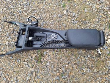 Naslon za ruku sa konzolom X1 za BMW X1 od 2009. do 2016. god.