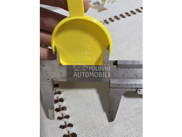 Corsa C čep posude za tečnos za Opel Corsa C od 2000. do 2006. god.