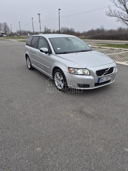 Volvo V50 