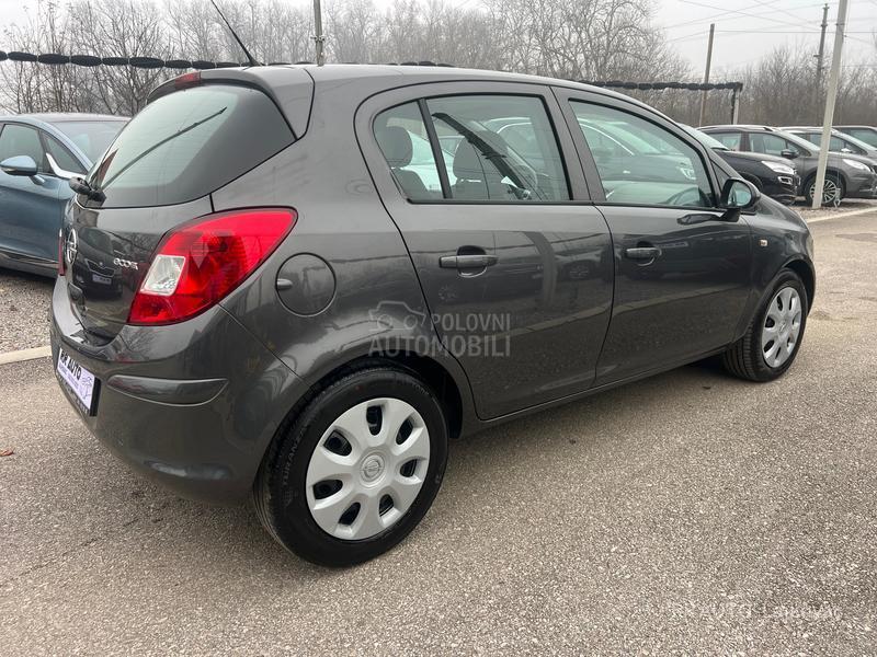 Opel Corsa D 1.3 CDTI COSMO