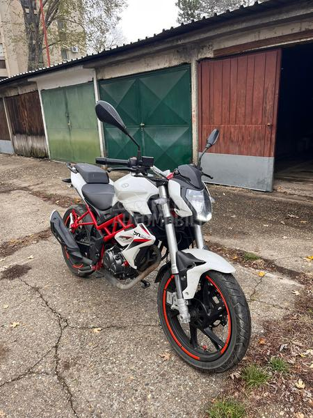 Benelli BN 125 BN125