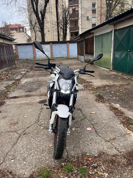 Benelli BN 125 BN125