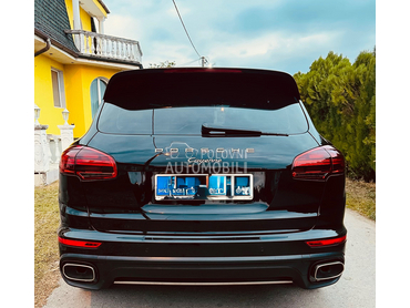 Porsche Cayenne 3.0