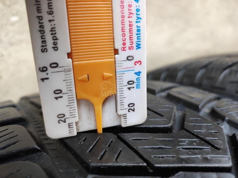 Pirelli 215/65 R17 Zimska