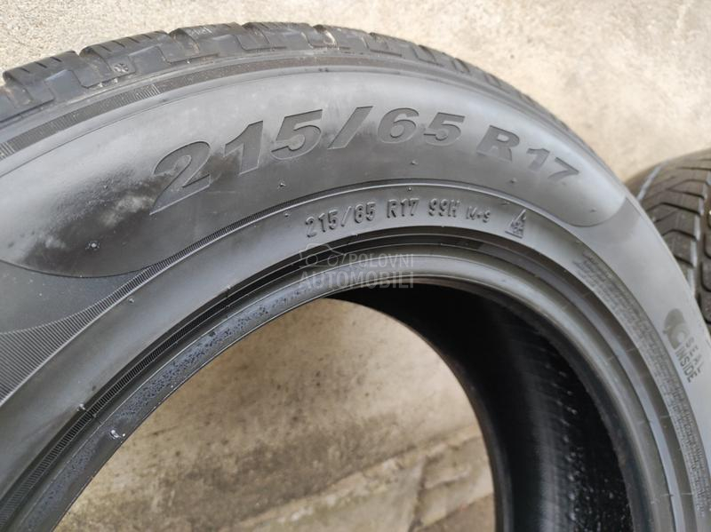 Pirelli 215/65 R17 Zimska