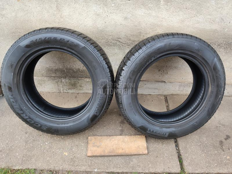 Pirelli 215/65 R17 Zimska