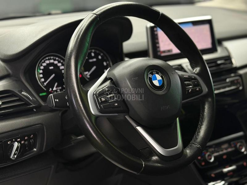 BMW 218 D GRAN TOURER/8 guma