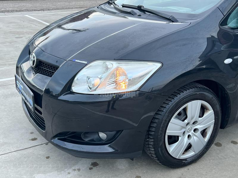 Toyota Auris 1.4D-4D LUNA