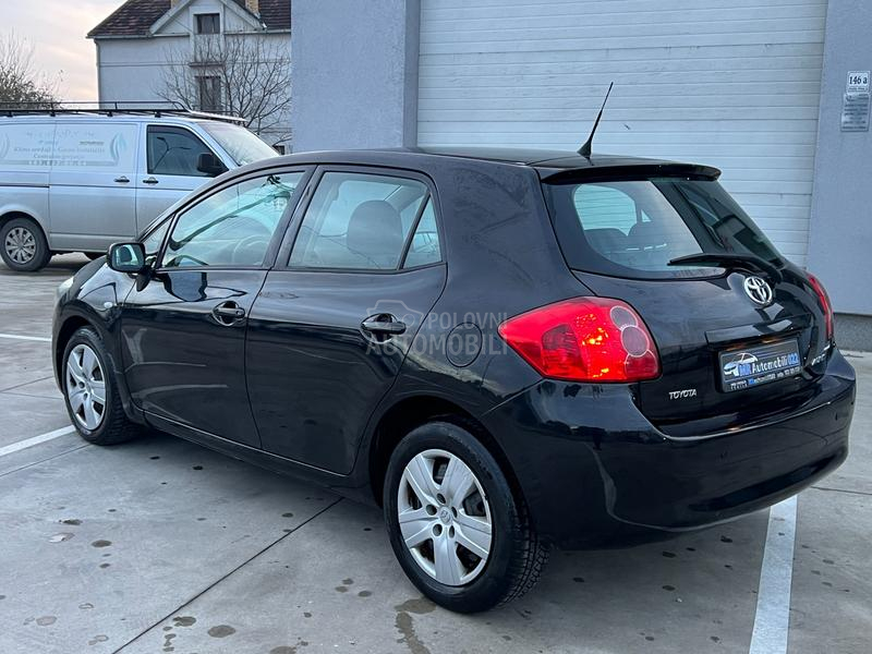 Toyota Auris 1.4D-4D LUNA