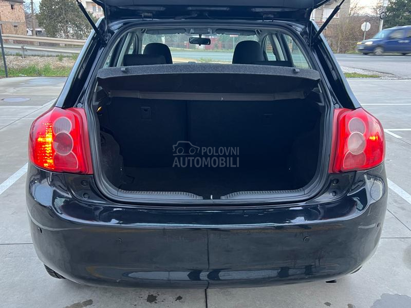 Toyota Auris 1.4D-4D LUNA