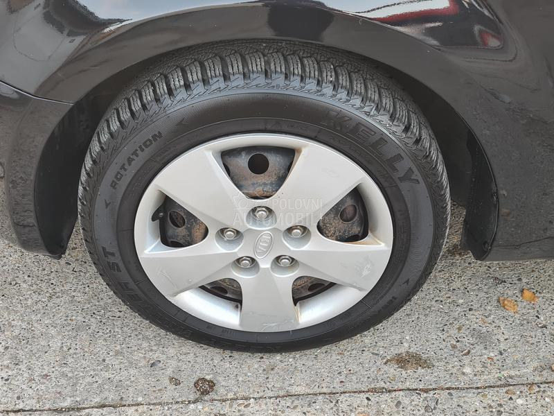 Kia cee`d 1.6 Champion