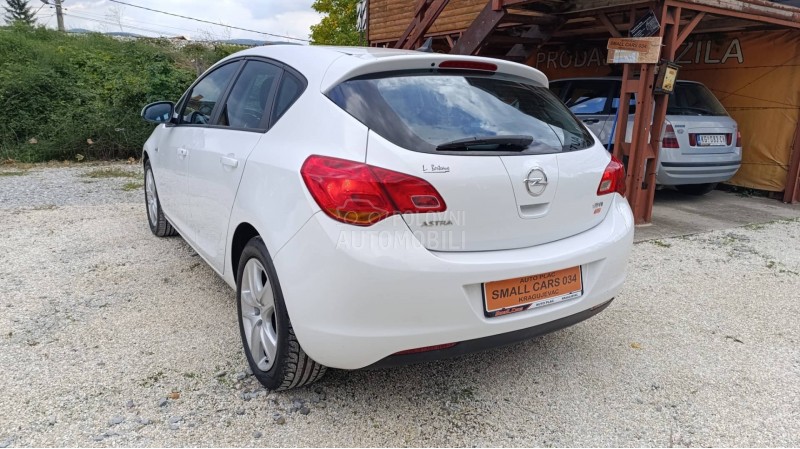 Opel Astra J 1.7CDTI ENJOY