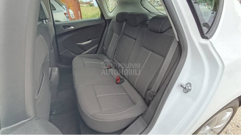 Opel Astra J 1.7CDTI ENJOY