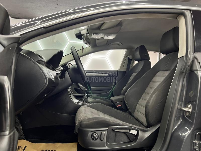 Volkswagen Passat CC 