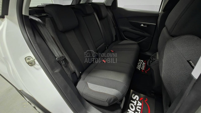 Peugeot 3008 1.2i Executive