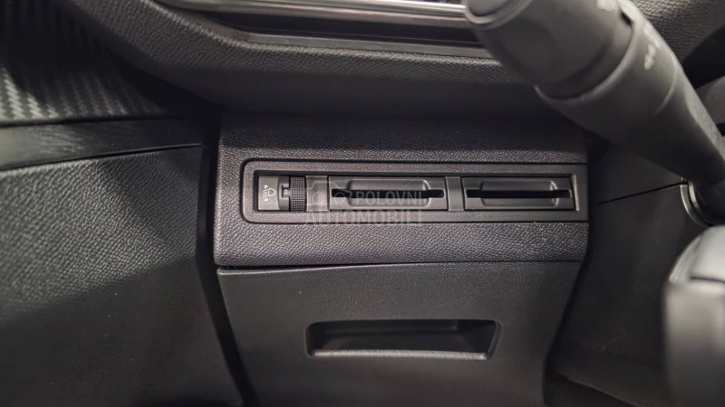 Peugeot 3008 1.2i Executive