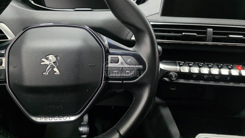 Peugeot 3008 1.2i Executive